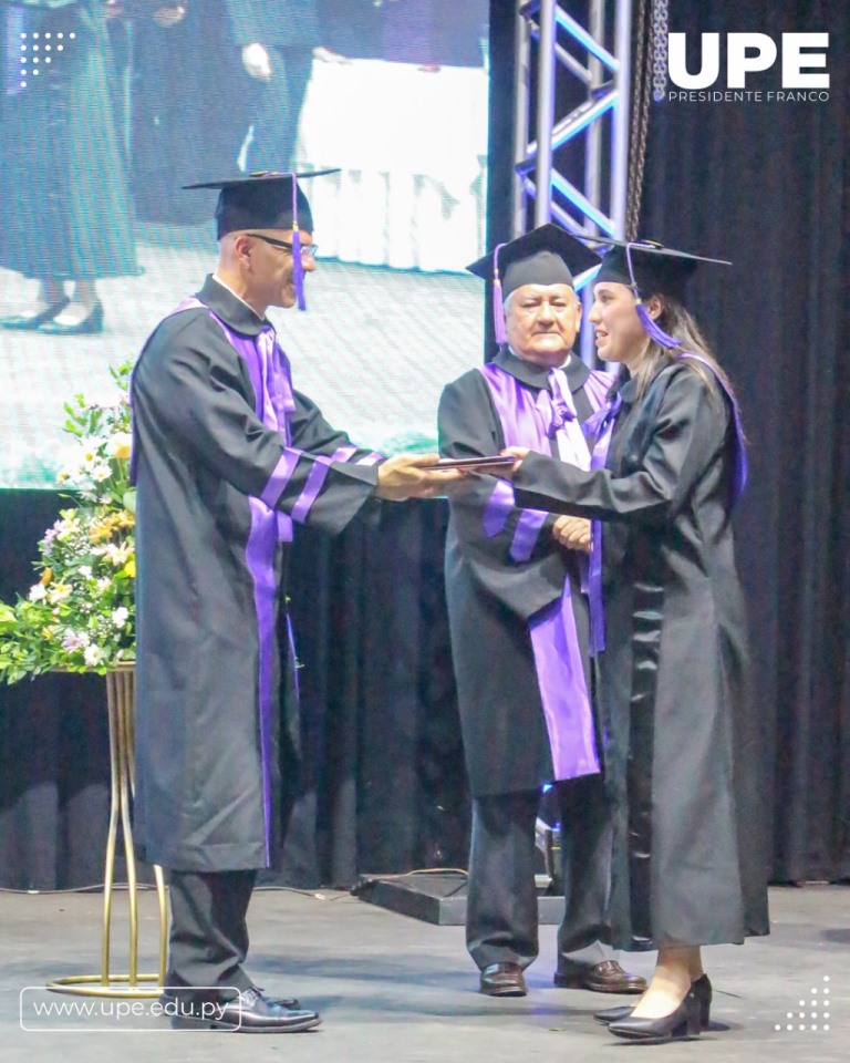 CEREMONIA DE GRADUACIÓN: Carrera de Medicina 